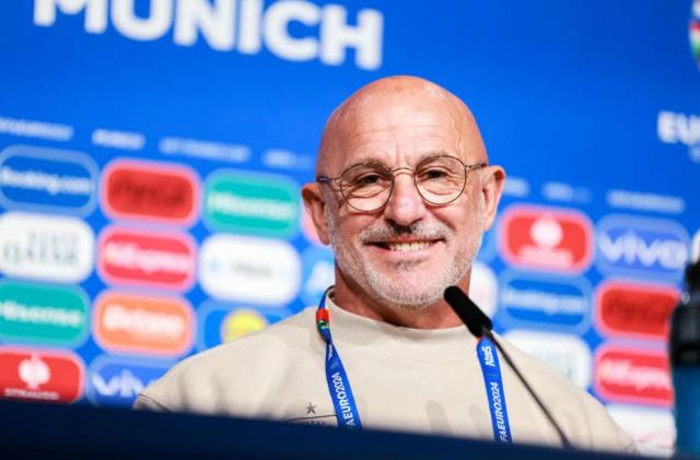 db真人官方网站-德拉富恩特：坚持美丽足球DNA，换下尼科亚马尔没错