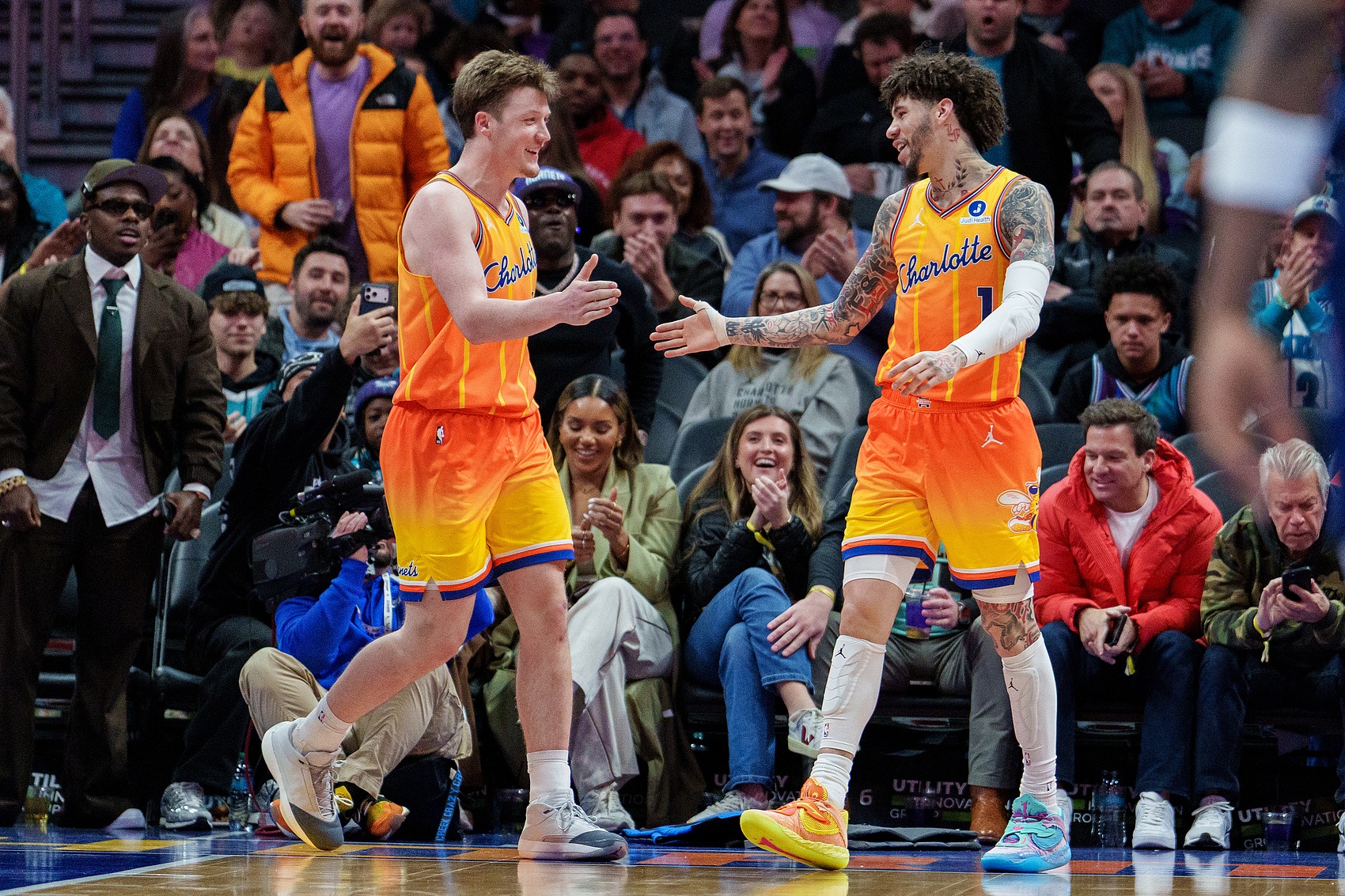 db真人官网-NBA彩经：开拓者不敌黄蜂 热火难阻火箭 勇士击退湖人